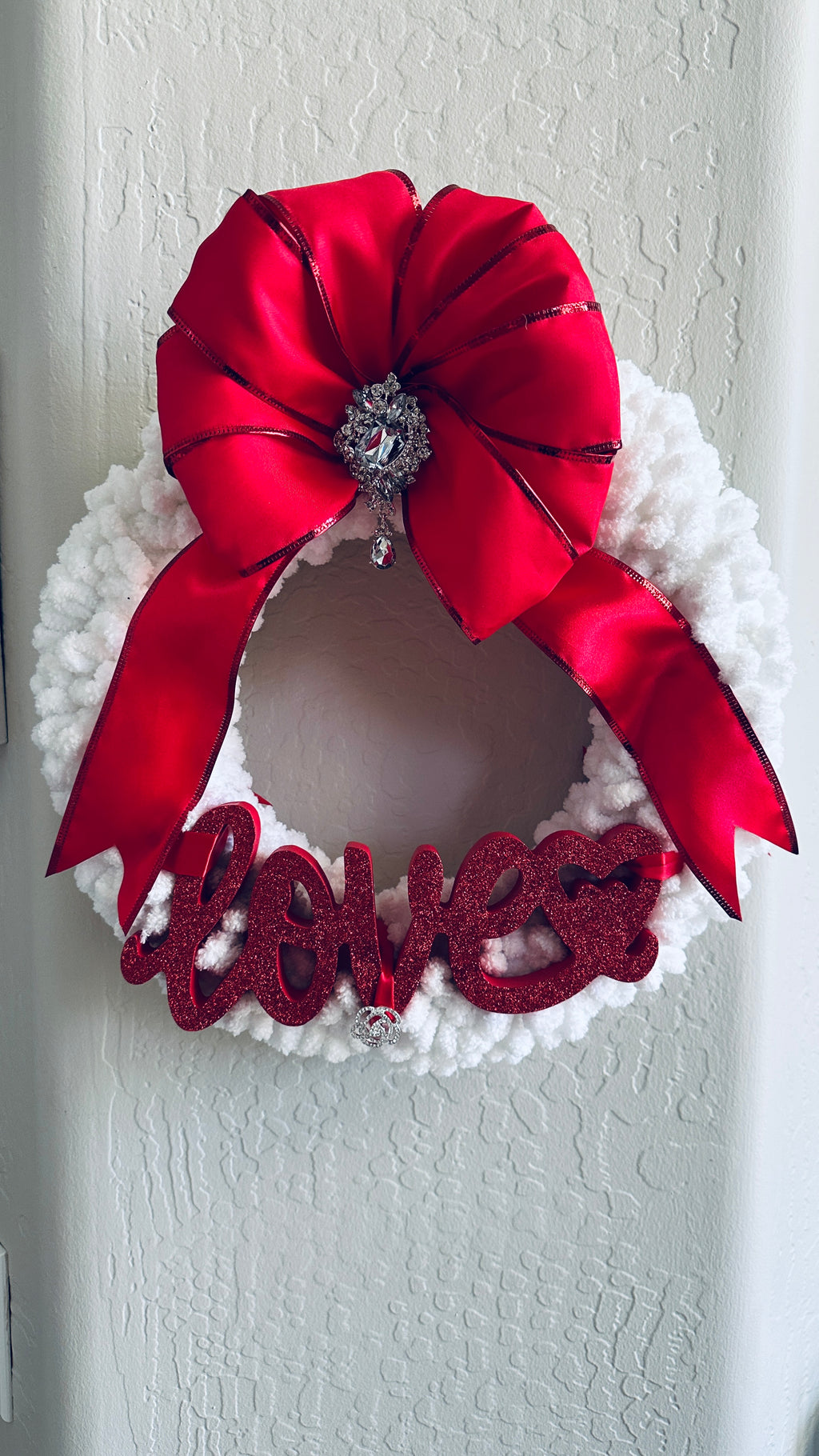 White & Red Valentines Wreath