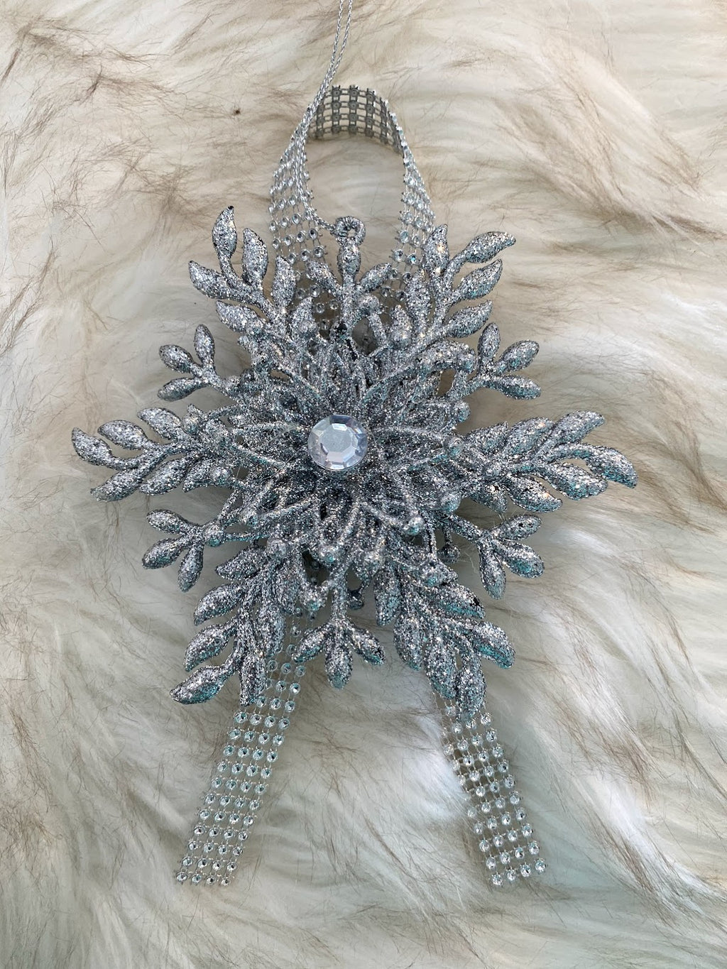 3-D Silver Snowflake Drink Sash & Gift Embellishment