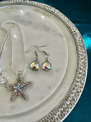 A Beautiful Starfish Pendent Necklace w/ Two Earring Selections