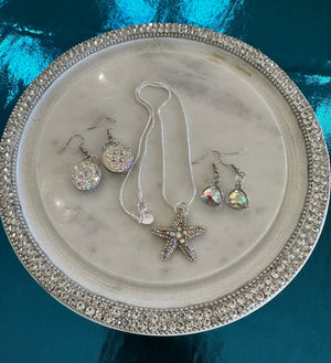 A Beautiful Starfish Pendent Necklace w/ Two Earring Selections