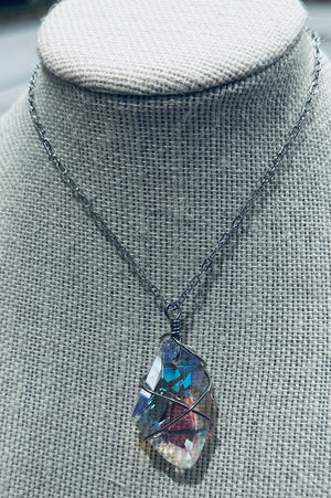 Clear Crystal Wire Wrapped Stone Pendent w/ Matching Beaded Earrings (Clearance)