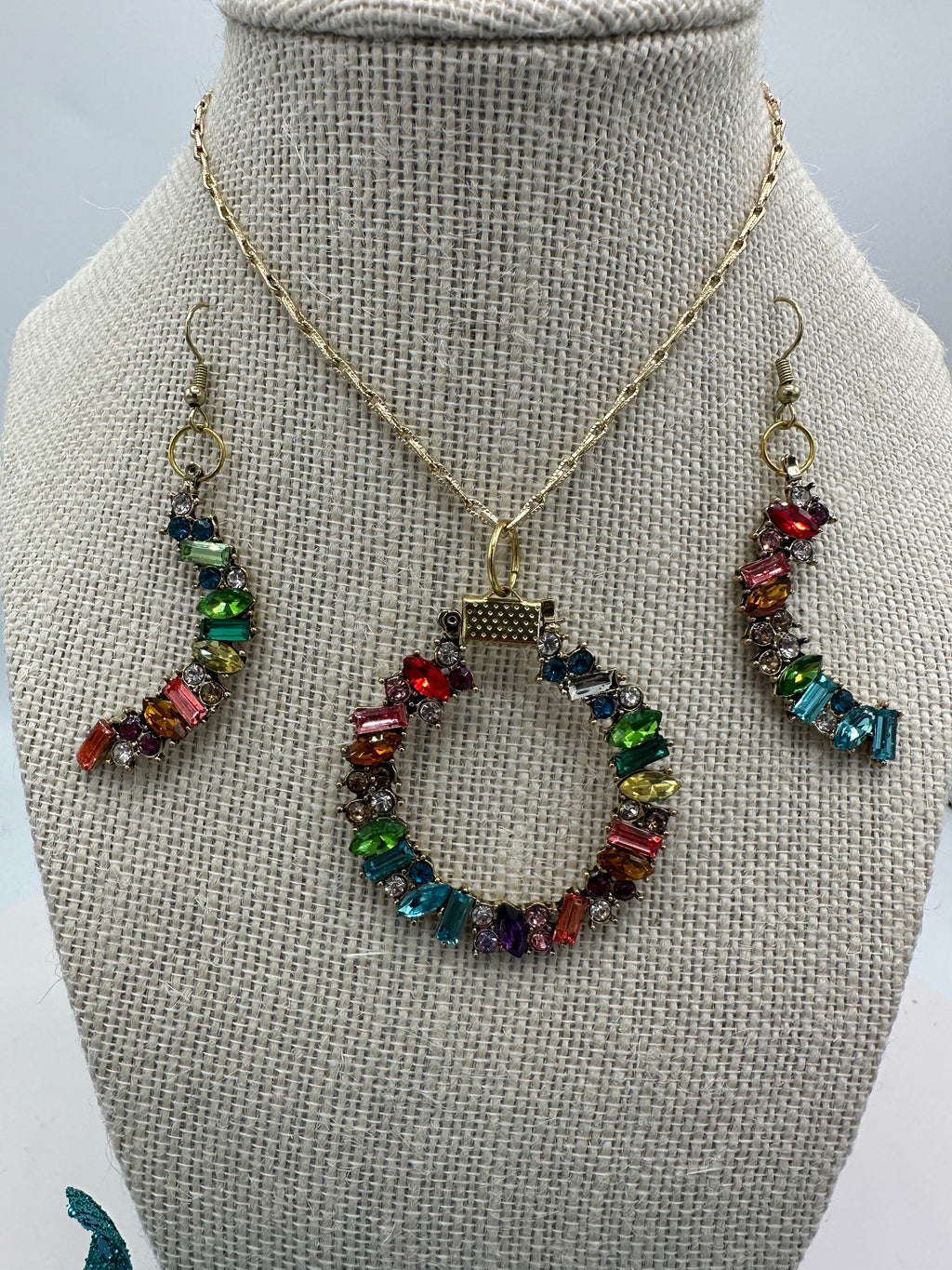 Multi-Colored Round Rhinestone Pendent w/Matching C-Shaped Earrings (Clearance)