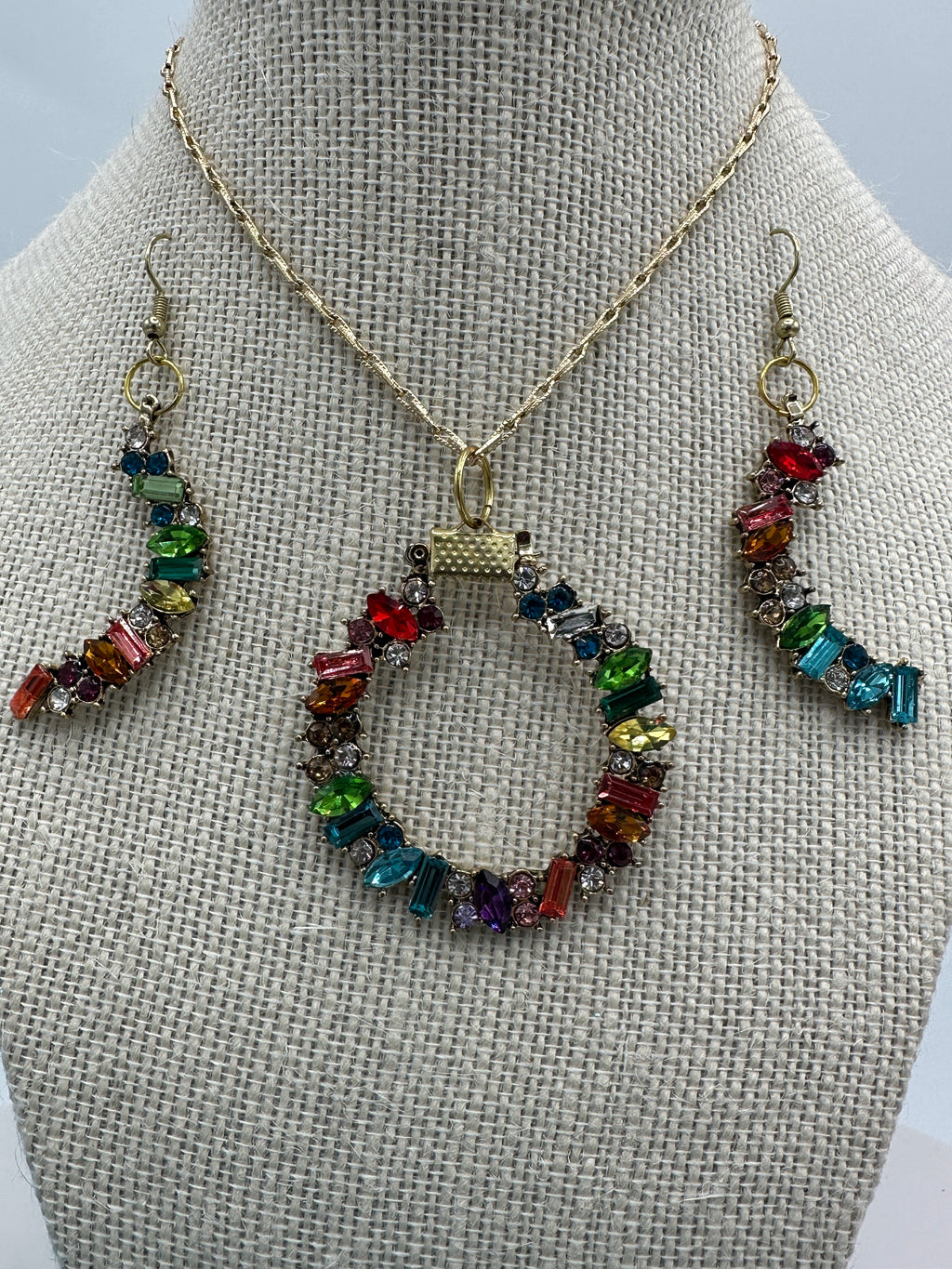 Multi-Colored Round Rhinestone Pendent w/Matching C-Shaped Earrings (Clearance)