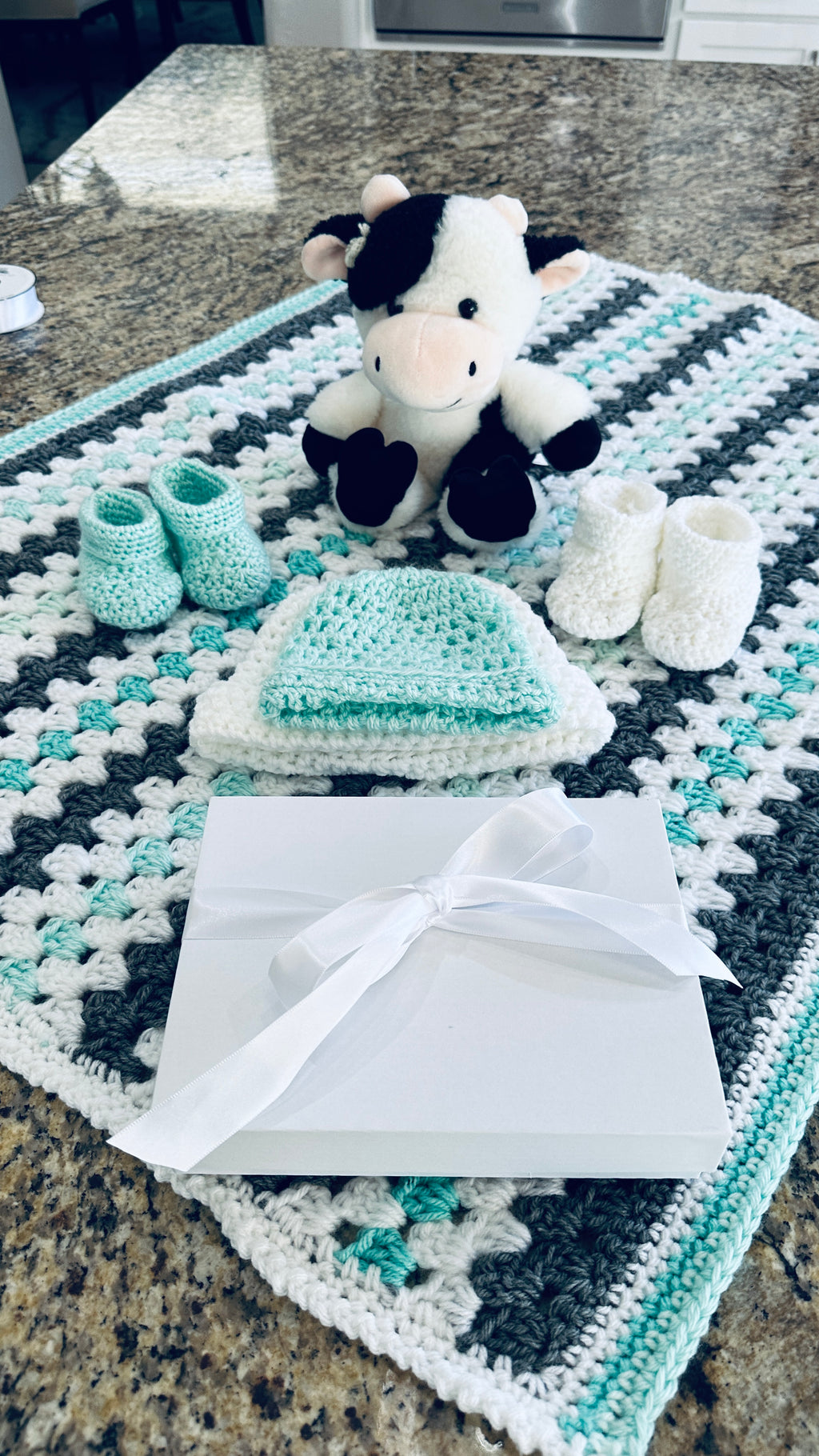 Little Moo Baby Afghan Set