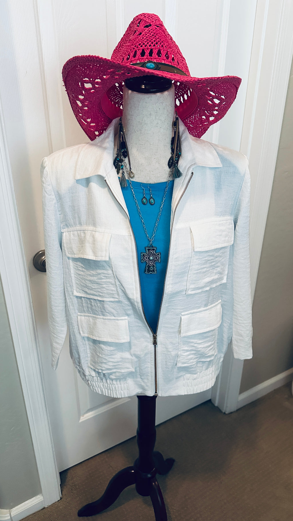 Three Piece Boutique Beauty for the Country & Western Enthusiast