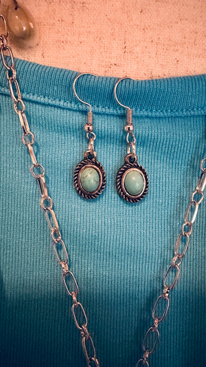Three Piece Boutique Beauty for the Country & Western Enthusiast
