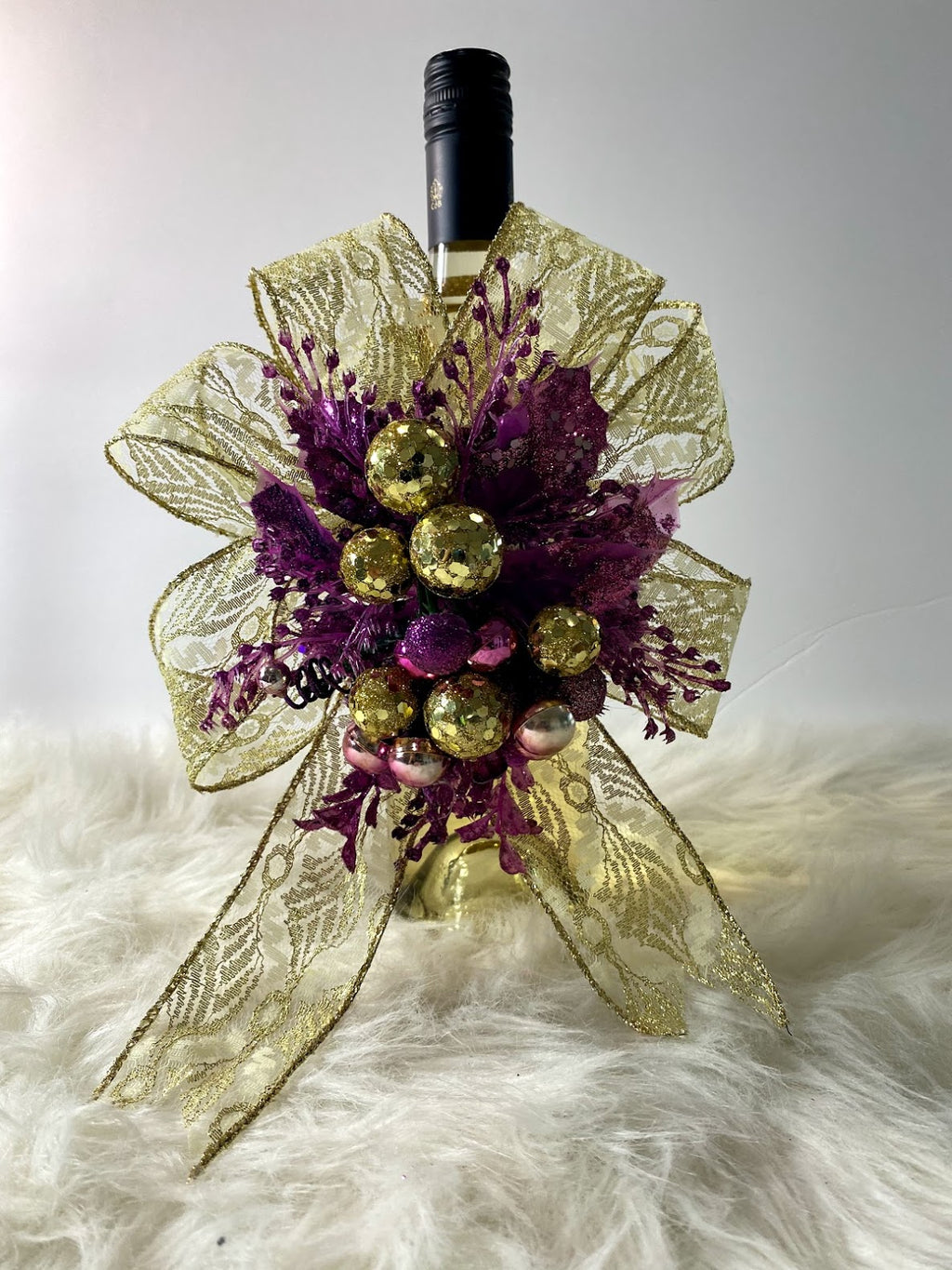 Gold Sparkly Mesh Bow, Gold Sparkly & Mauve Bulbs & Leaves