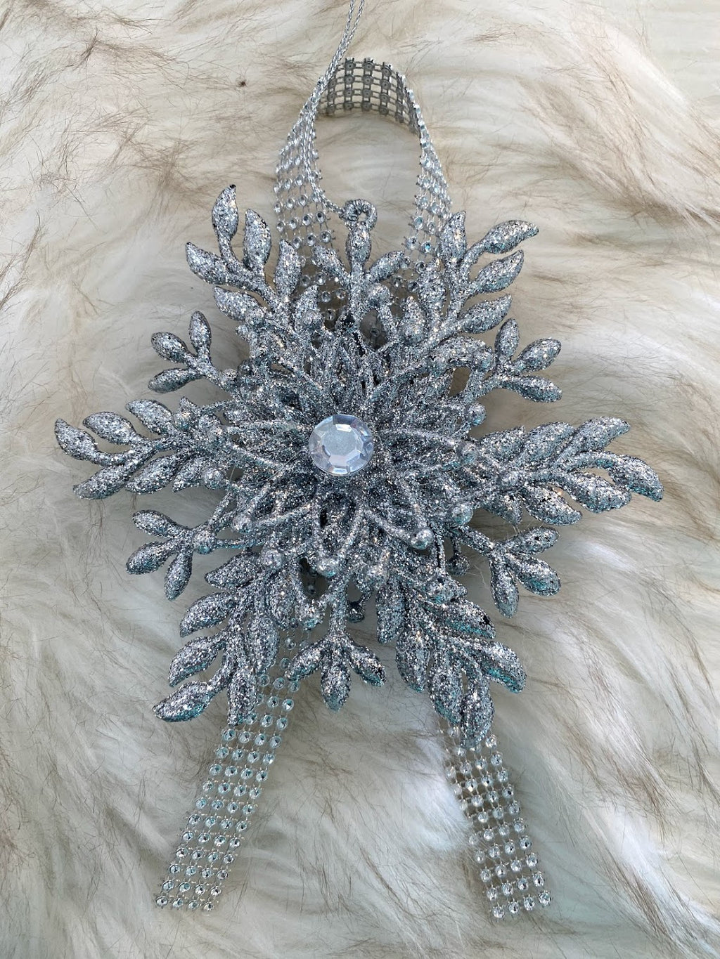3-D Silver Snowflake Drink Sash & Gift Embellishment