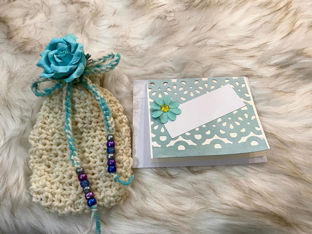 Off White Gift Bag w/Detachable Turquoise Rose Embellishment