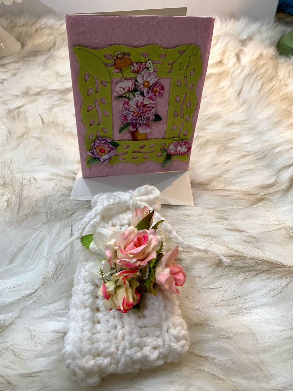 Small White Gift Bag w/Detachable Pink Rose Embellishment