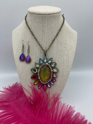 Rhinestone Medallion Necklace w/ Matching Hypoallergenic Earrings
