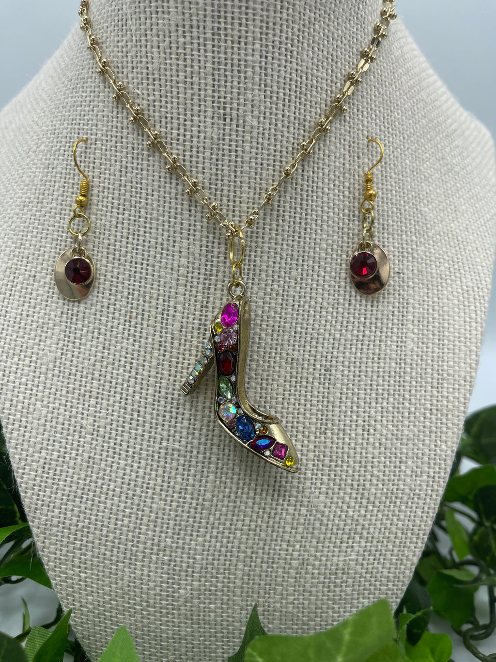 High Heel Rhinestone Medallion Necklace on Finely Detailed Gold Necklace w/ Matching Rhinestone Earrings (Clearance)