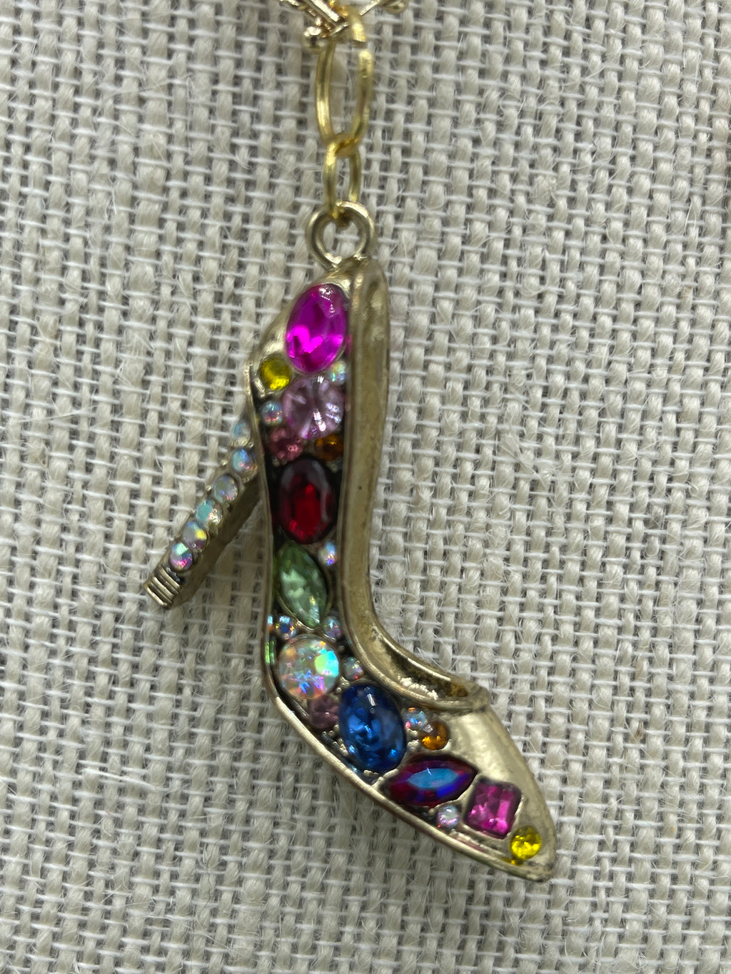 High Heel Rhinestone Medallion Necklace on Finely Detailed Gold Necklace w/ Matching Rhinestone Earrings (Clearance)