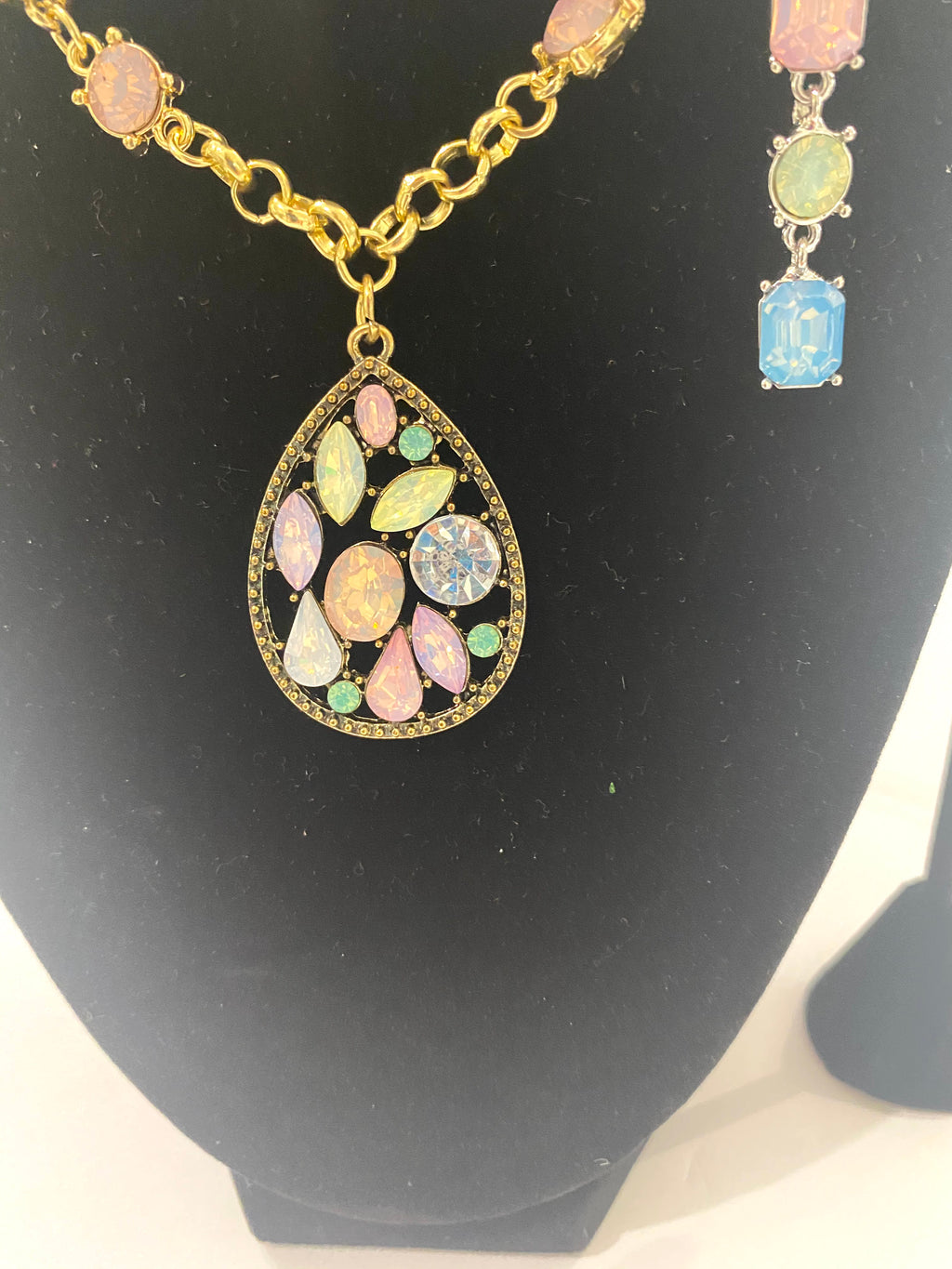 Multi-Colored Pink, Lavender, Blue & Green Pendent Necklace w/Earrings