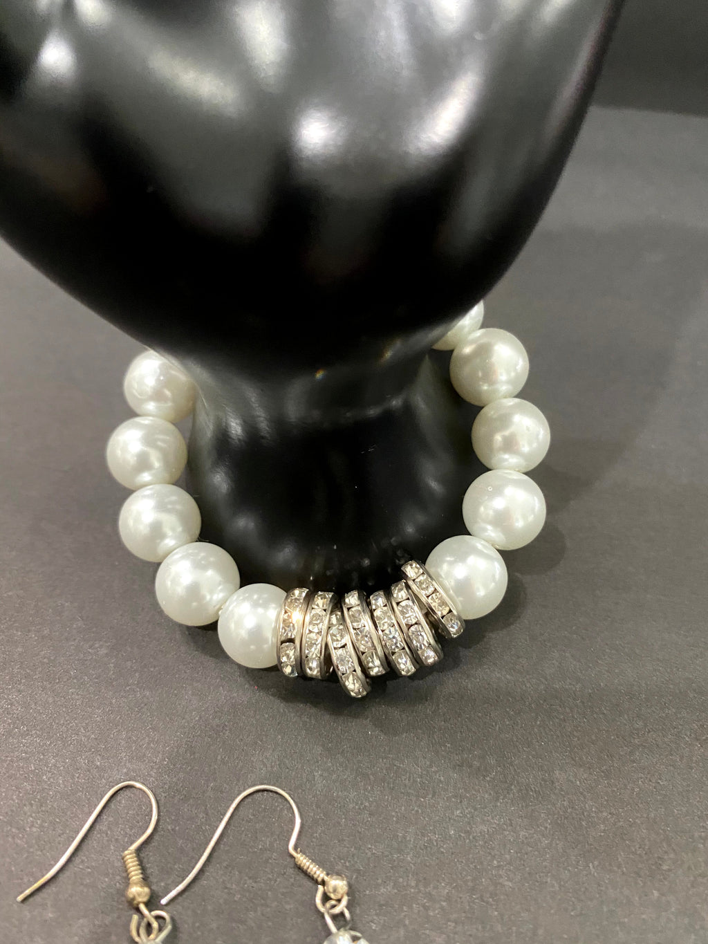 Large Pearl & Silver Rhinestone Ring Beaded Bracelet & Matching Earrings