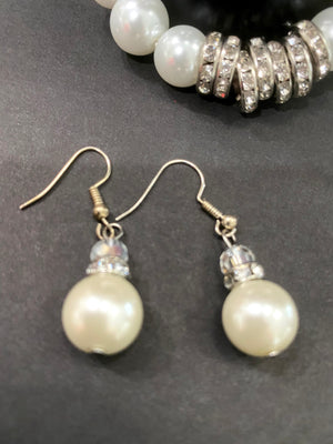 Large Pearl & Silver Rhinestone Ring Beaded Bracelet & Matching Earrings
