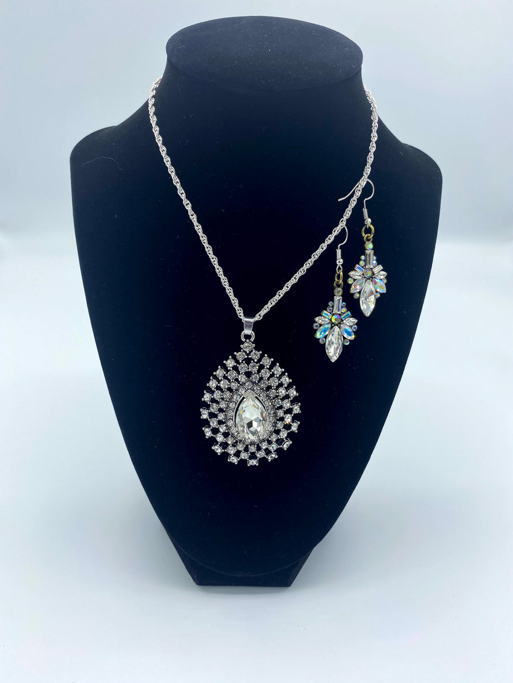 Silver Rhinestone Pendent & Matching Earrings