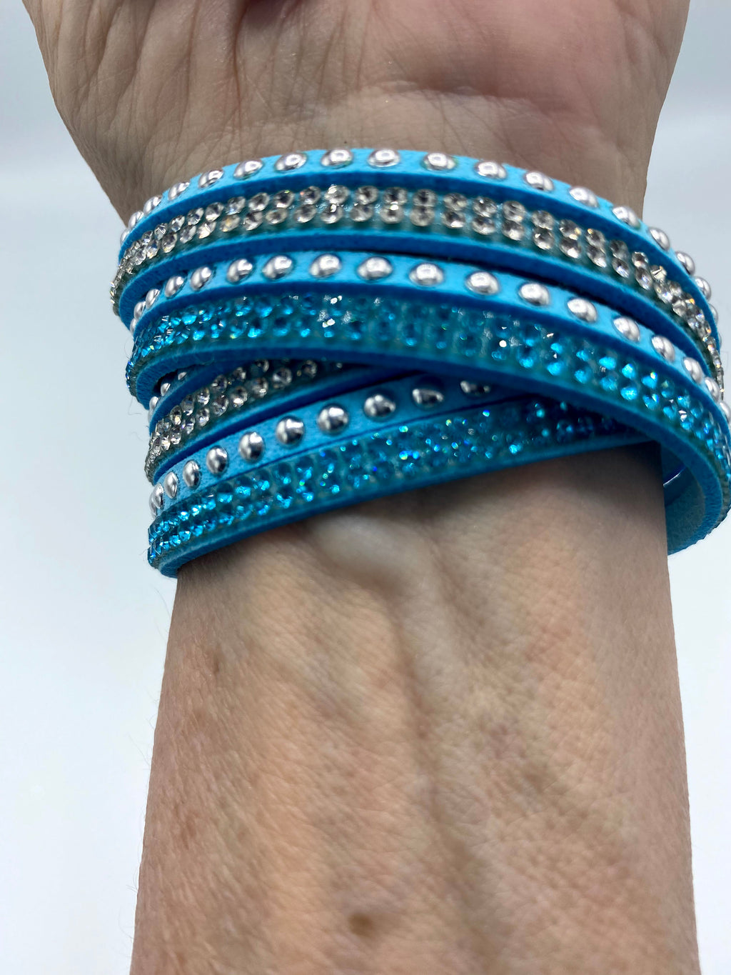 Turquoise Leather Wrap Around Bracelet & Matching Earrings